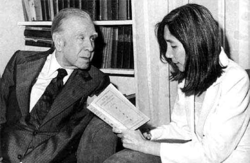 María Kodama, viuda de Borges, no dejó testamento y el patrimonio literario del autor podría pasar al Estado