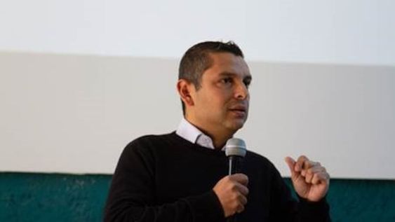 Víctor da Vila, el precandidato que busca reposicionar a la izquierda