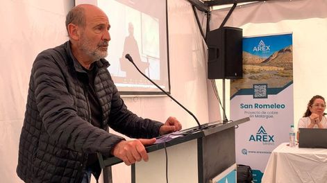 El Ministro de Producción, Rodolfo Vargas Arizu, participó junto a la Vicegobernadora Hebe Casado en la audiencia pública del proyecto minero.&nbsp;