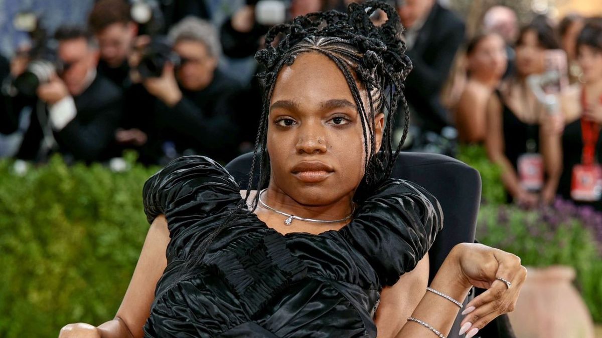 Hizo historia en la Met Gala: la primera mujer negra trans con parálisis cerebral que rompió los moldes