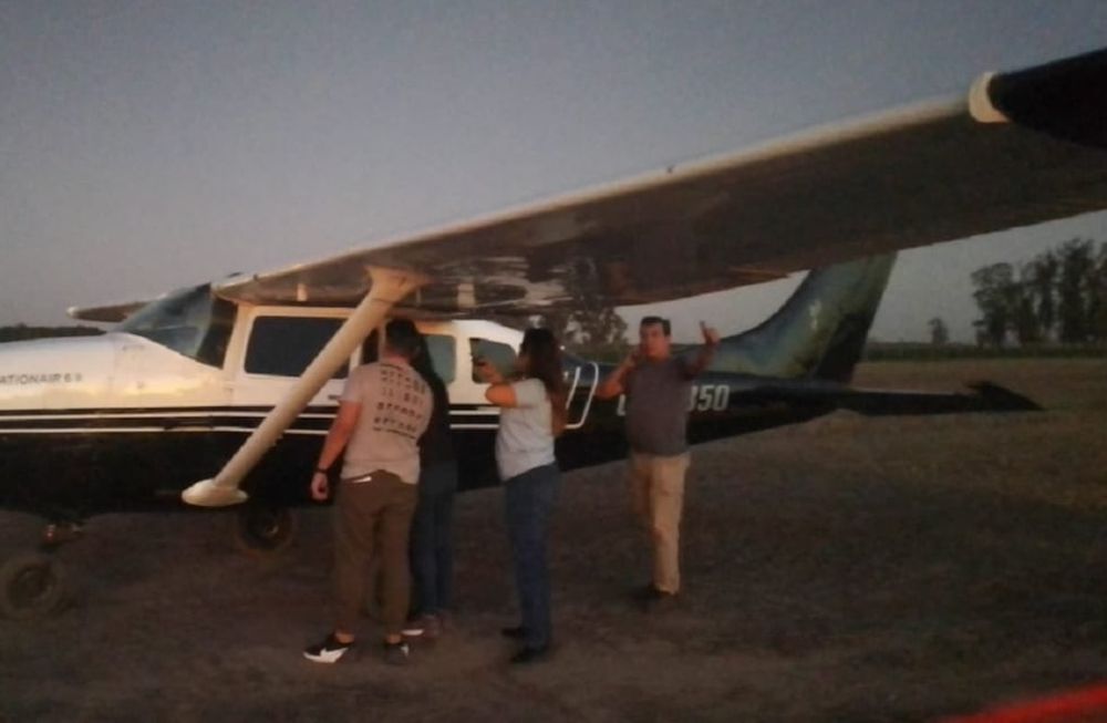 Interceptaron en Santa Fe un avión que transportaba casi media tonelada de cocaína. (Foto: Ministerio de Seguridad de la Nación-via Twitter).