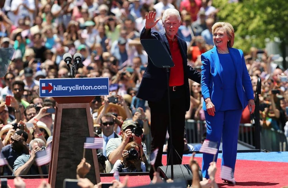 Hillary Clinton lanza su campaña en Nueva York para ser la primera mujer presidente en EE.UU