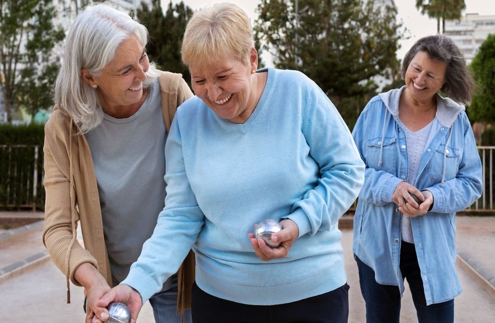 Personas mayores: las propuestas para disfrutar en abril