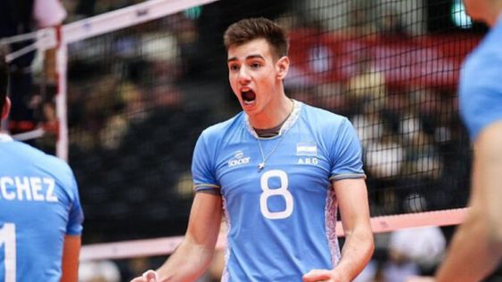 Agustín Loser festeja en la Selección. El mendocino es un jugador clave en el elenco Nacional. / Gentileza.