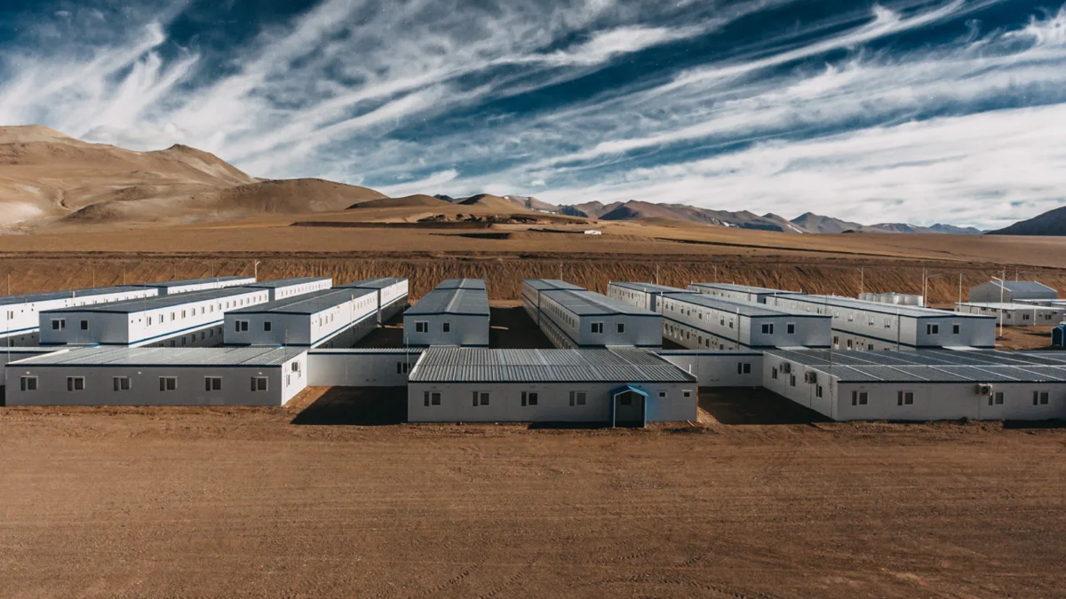 Vicuña activa inversiones por más de US$ 800 millones y adjudica una obra clave para su campamento