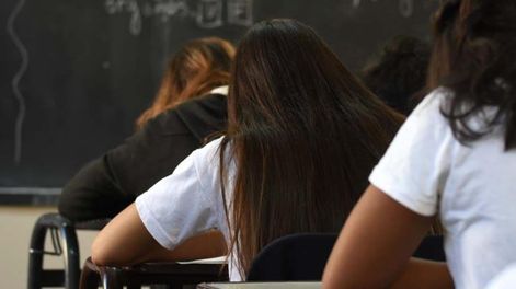 Los Andes | Uno de cada cuatro adolescentes trabaja, lo que impacta en su trayectoria escolar. Además 10% busca trabajo, según una encuesta de Unicef.