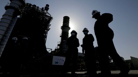 Los sindicatos ligados al sector petrolero están en alerta por la venta de áreas convencionales por parte de YPF