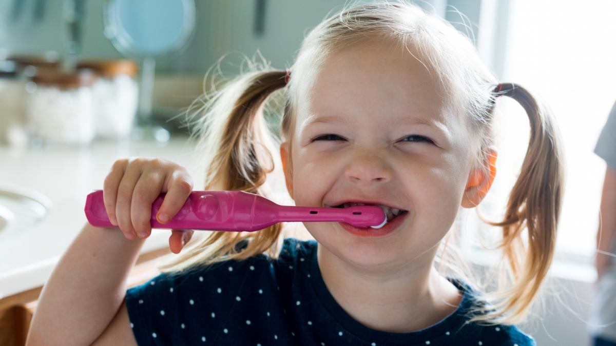 Mucho más que caries: preocupante diagnóstico sobre la salud dental infantil que alcanza a la mitad de los niños