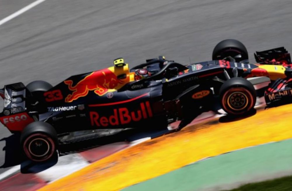 Verstappen se quedó con la victoria en una tarde negra para Mercedes