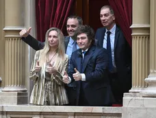 El presidente Javier Milei, su hermana Karina Milei y el jefe de gabinete Manuel Adorni en el Congreso El presidente Javier Milei, su hermana Karina Milei y el jefe de gabinete Manuel Adorni en el Congreso