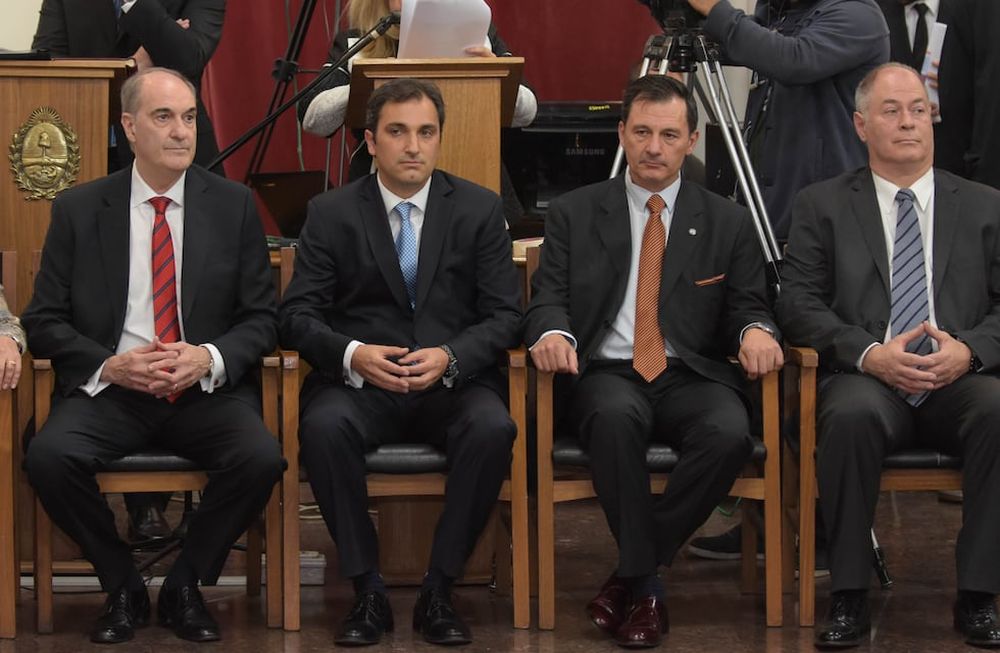 La Cámara Federal de Apelaciones de Mendoza cuando asumió en 2017. Al lado de Olga Pura Arrabal, está Alfredo Porras, al centro Ignacio Pérez Cursi, Manuel Pizarro y Gustavo Castiñeira de Dios.