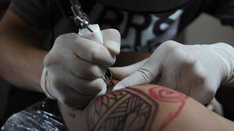 Tatuajes: donde se funden lo natural y lo artificial - Por Ingrid Sarchman