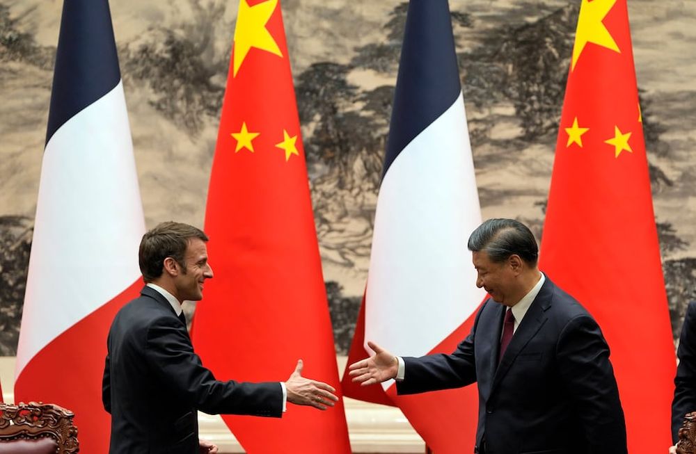 Imagen de archivo del día 06/04/2023 durante el encuentro entre el presidente de Francia, Emmanuel Macron, y su homólogo chino, Xi Jinping, en Pekín.
