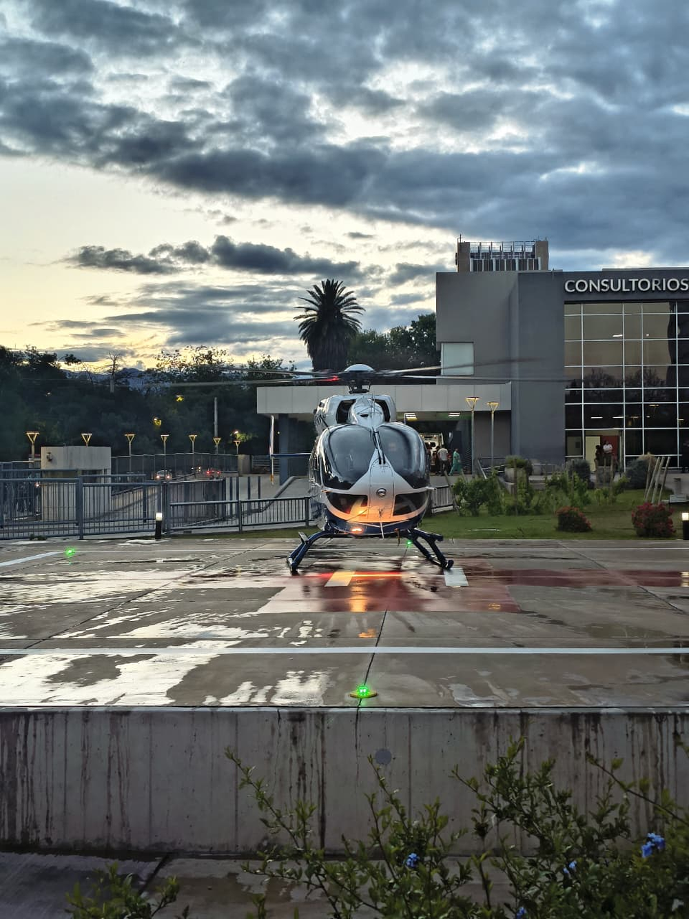 Trasladaron en helicóptero a una mujer de 71 años desde San Rafael al Hospital Central.