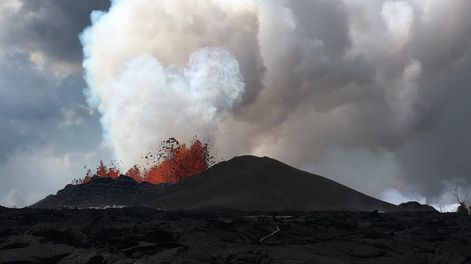Desconcierto: el cráter del volcán  Kilauea de Hawái se hunde