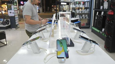 El sector tecnológico tiene altas expectativas con la promesa de reducción del Impuesto País a las importaciones.  Foto: Los Andes