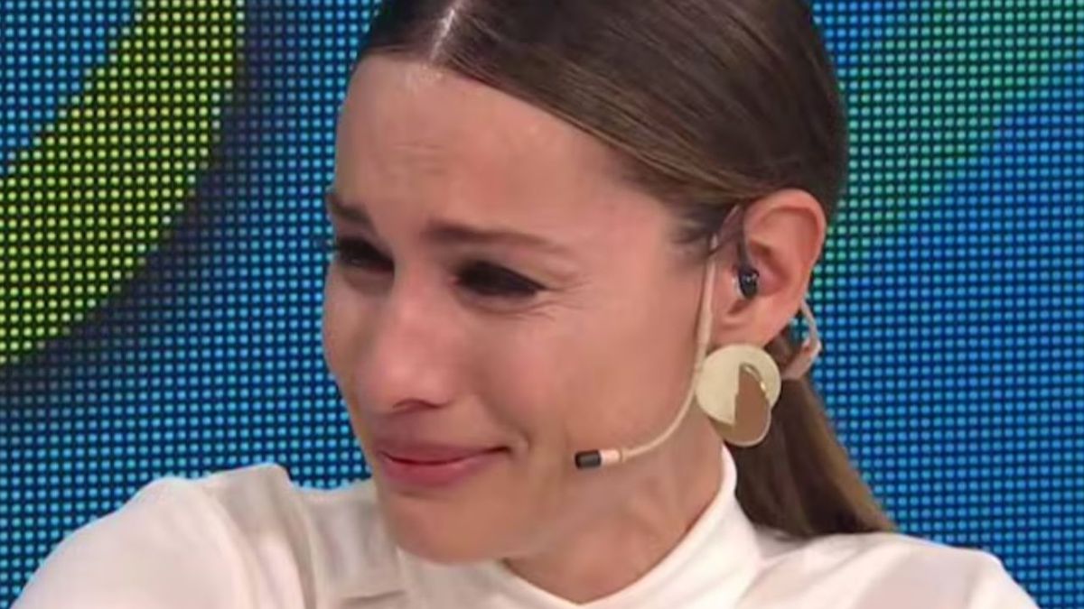El llanto de Pampita al recuperar los celulares robados con las fotos y  videos de su hija