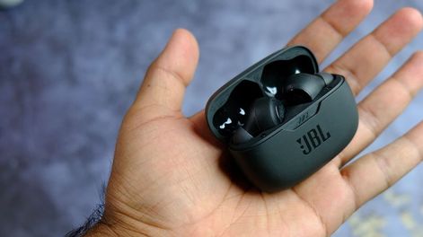 Sorpresa por los precios en Chile: cuánto cuestan unos auriculares JBL. Foto: Geekman
