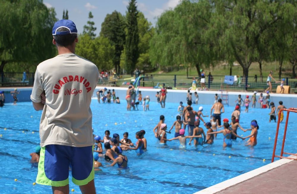 Comenzarán a vacunar a chicos en las escuelas de verano de Mendoza. Foto: Archivo / Los Andes