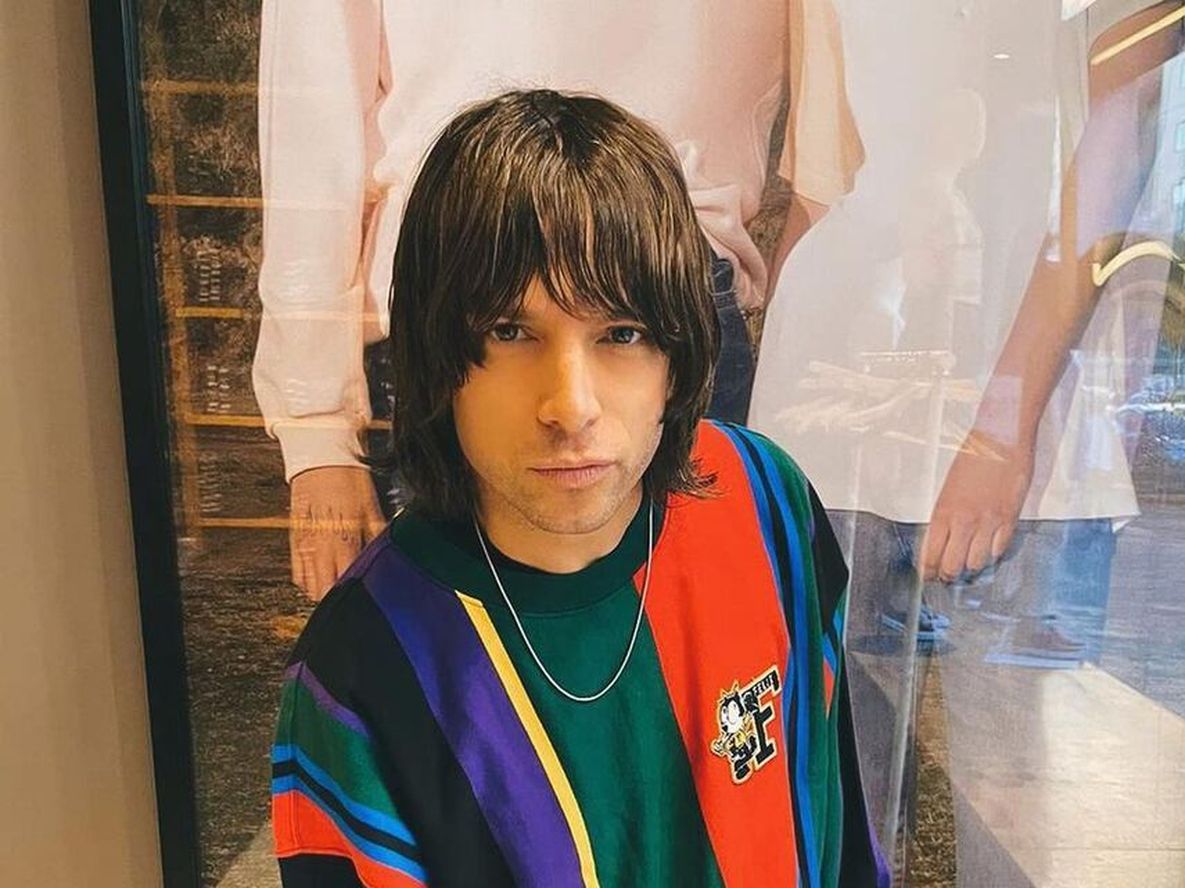 El vocalista de Turf, Joaquín Levinton confesó en “PH, Podemos Hablar” -conducido por Andy Kusnetzoff- la relación simultánea que mantuvo, además estas mujeres también se vinculaban entre sí.