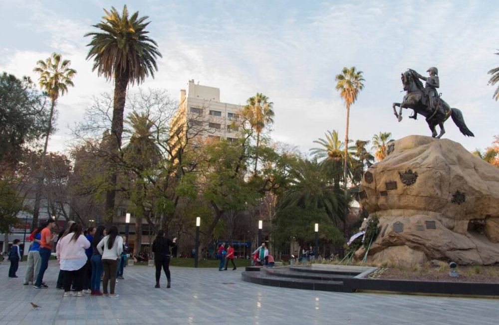 Sumate a los Free Walking Tours de junio y disfrutá de la Ciudad