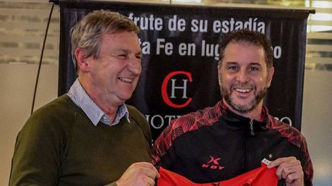 Rodolfo De Paoli dejó de ser el entrenador de Colón (Prensa). / Gentileza.
