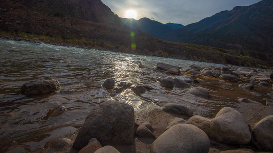 Cuenca del río Mendoza en zona de Potrerillos