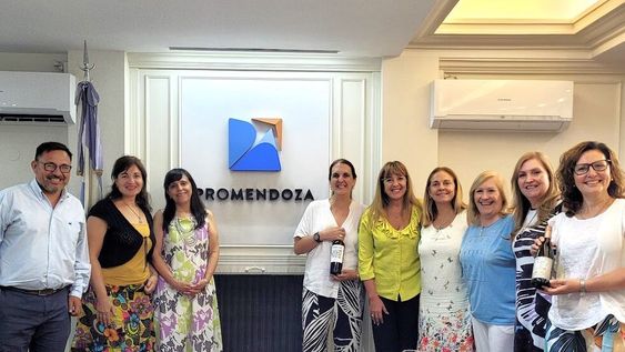 La Asociación Mujeres de la Viña exportará vino a Estados Unidos, por primera vez.