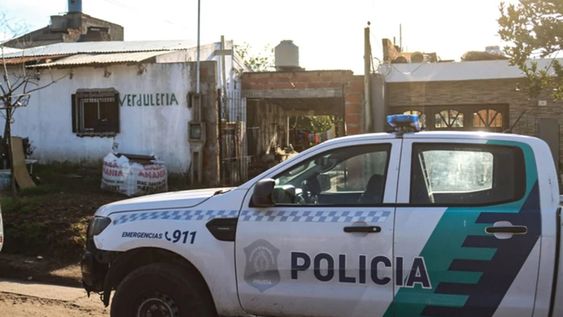 El jubilado, de 77 años, se defendió a tiros de dos ladrones en su casa. Uno murió y el otro huyó.&nbsp;