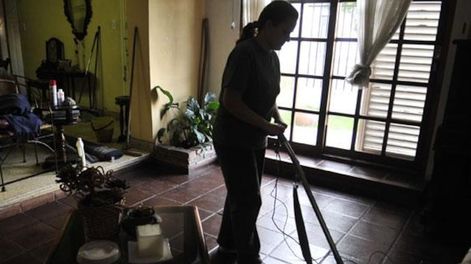 Aguinaldo y vacaciones para empleadas y niñeras, ¿cuánto cobrarán este año?