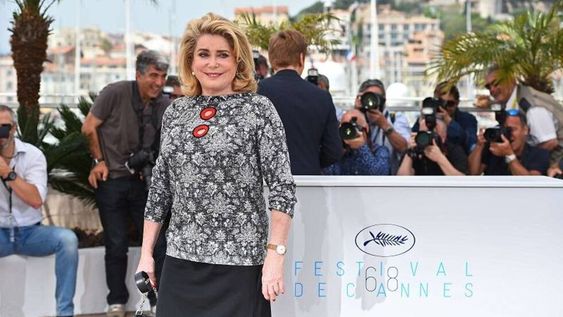 Catherine Deneuve lo dijo, el glamour ha muerto