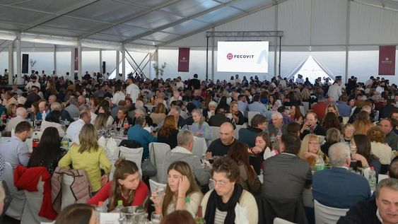 FECOVITA celebró el fin de la cosecha con su tradicional almuerzo, en el que participaron 2.000 productores vitivinícolas