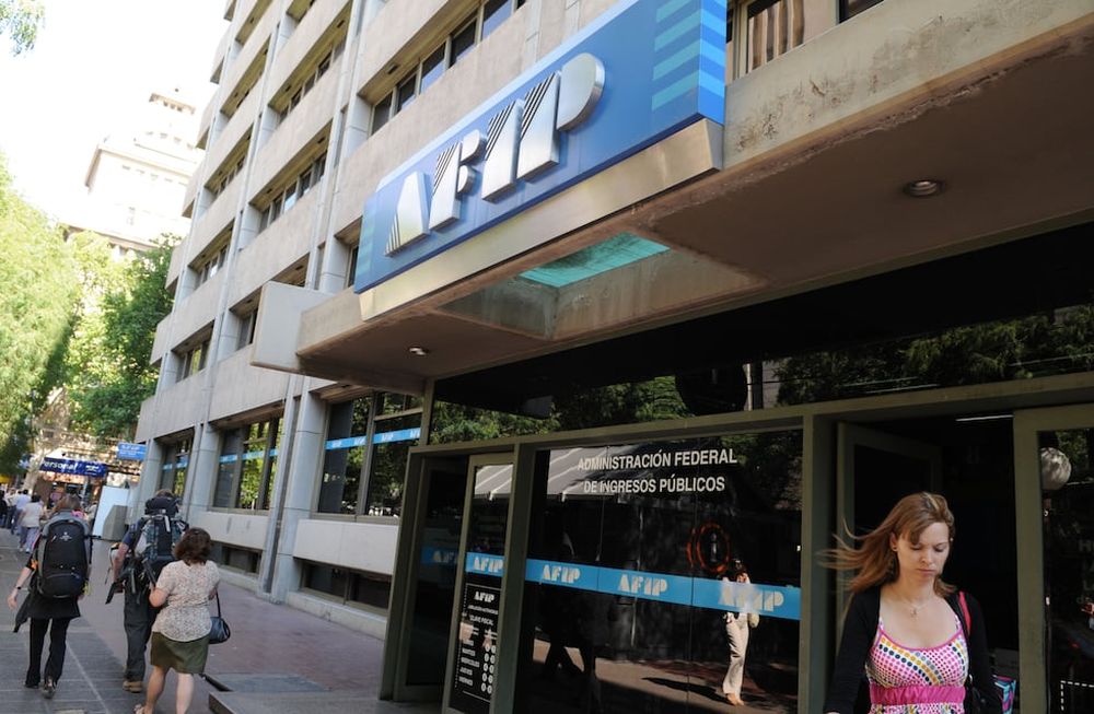 Frente del edificio de AFIP, ubicado en Avenida San Martín esquina Garibaldi (Ciudad) - Archivo Los Andes