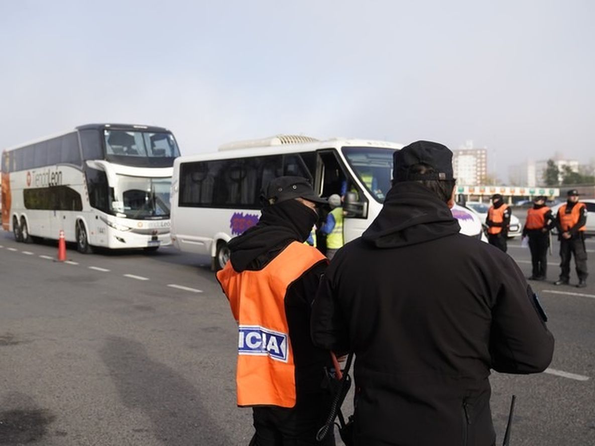 Enorme operativo en la previa de la marcha en apoyo a Crsitina Kirchner: Controles a micros y pedido de DNI.