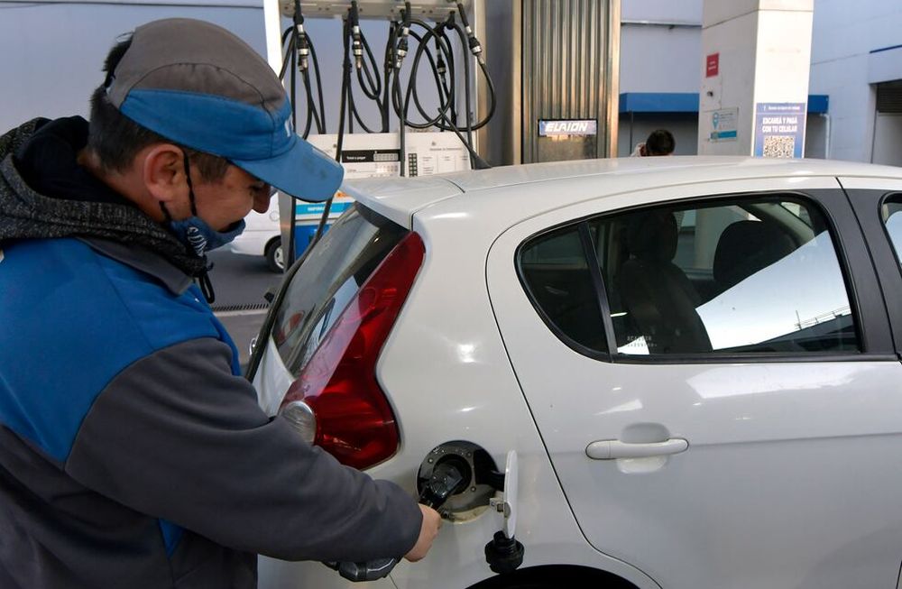 Escasez de gasoil: dónde se puede conseguir en Mendoza. / Foto: Orlando Pelichotti / Los Andes