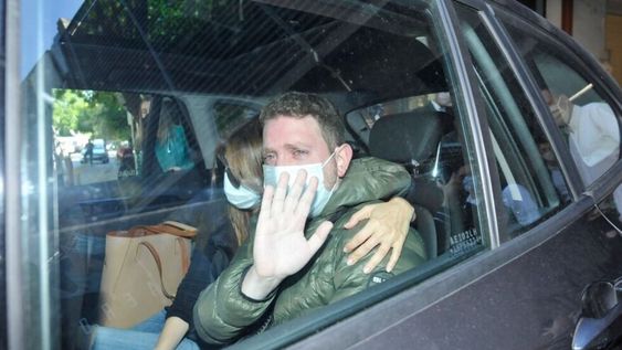 Jonatan Viale y su llanto desconsolado al darle el último adiós a su papá