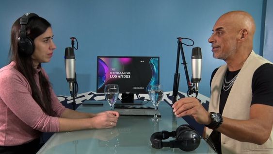 Los Andes Streaming: Daniel Garro, licenciado en Economía, Master en Administración de Empresas con especialización en Marketing, y Master of Sciences in Economy and Business, explica cómo invertir y encontrar dinero extra, partiendo de un sueldo mínimo.