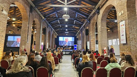 women in mining argentina: educacion, comunicacion y sostenibilidad con perspectiva de genero
