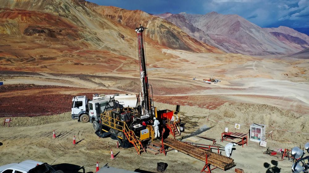 Lundin Mining presentó una ambiciosa estimación inicial de recursos en Filo del Sol, uno de los dos yacimientos del “Proyecto Vicuña” en San Juan.&nbsp;