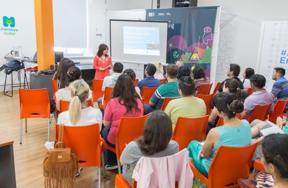 Hoy: charla “Herramientas para la búsqueda de empleo”