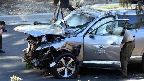 Las autoridades buscan revelaron las causas del tremendo accidente que protagonizó Tiger Woods.
