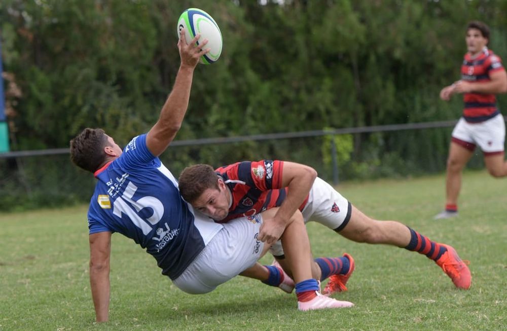 Los Tordos comenzó con el pie derecho y venció a Teqüé en el inicio del Top 8. / URC