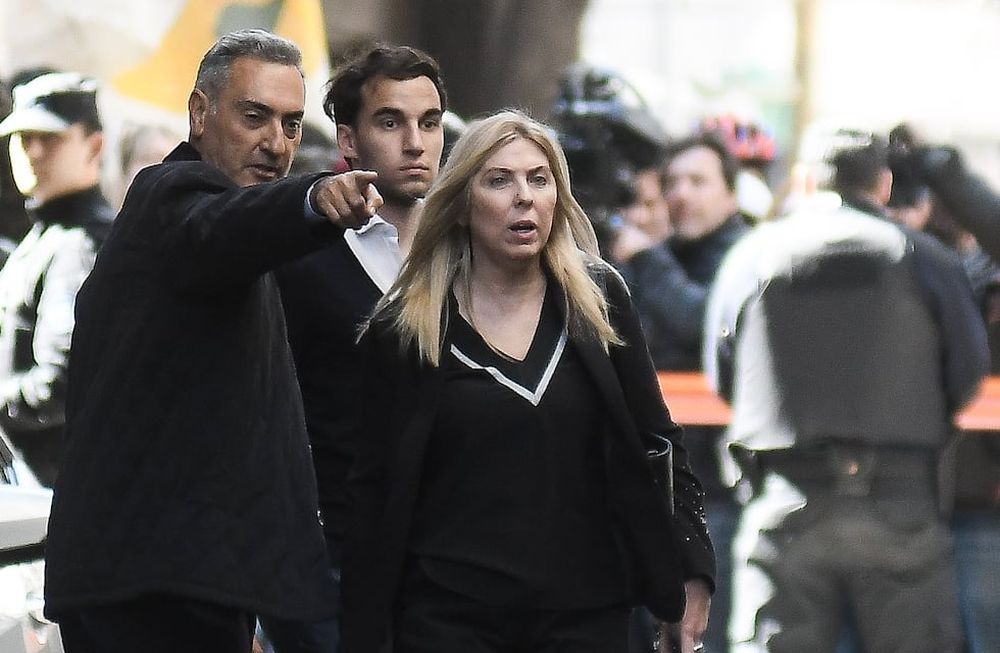 La jueza Federal Maria Eugenia Capuchetti a cargo de la causa del atentado de Cristina Kirchner saliendo de su casa. Foto Federico Lopez Claro