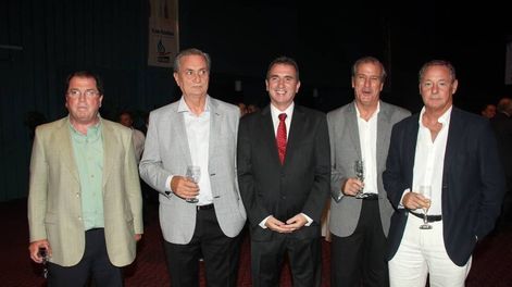 Un cóctel de 18 bellezas en el Bustelo