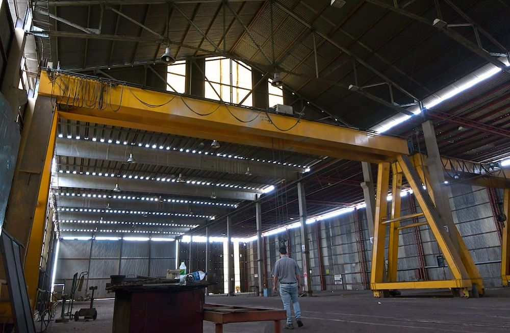 La industria fue, después del agro, el sector que más caída de actividad tuvo en 2023, tanto en Mendoza como a nivel nacional. Foto: Orlando Pelichotti / Los Andes