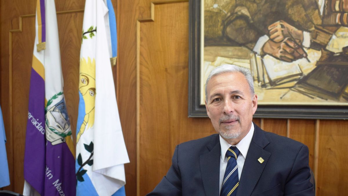 El rector de la UMaza, al Tribunal de Honor de la Sociedad de Pediatría