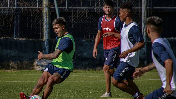 Primera práctica de pretemporada en el Bautista Gargantini. /Twiiter @CSIRoficial