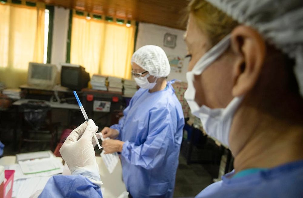 Médicos, profesionales de la salud y especialistas en inmunización de la provincia se mostraron a favor y en contra del pedido de pase sanitario. Foto: Ignacio Blanco / Los Andes