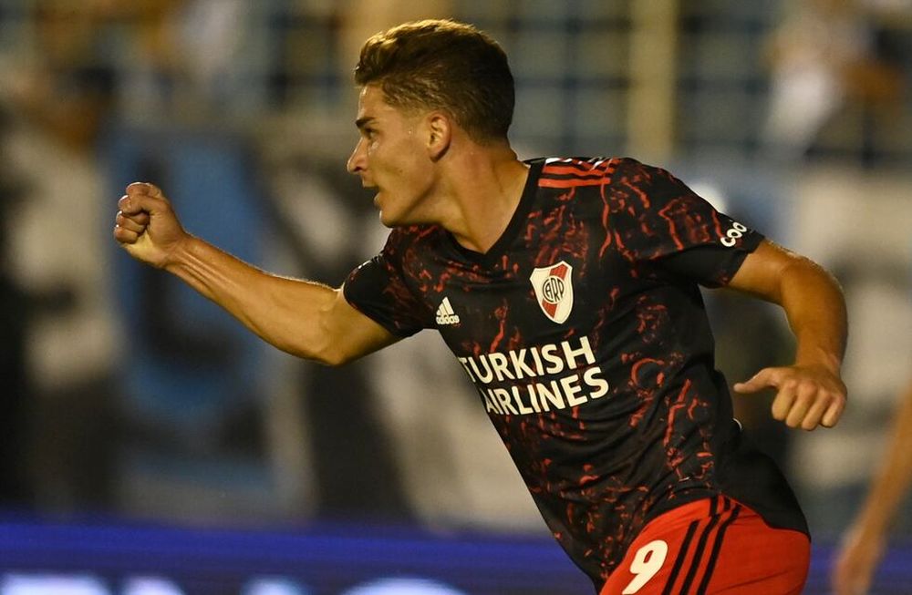 Julián Álvarez sigue en un gran momento en River, marcó el empate Millonario y fue el goleador del torneo con 18 goles. / Gentileza.
