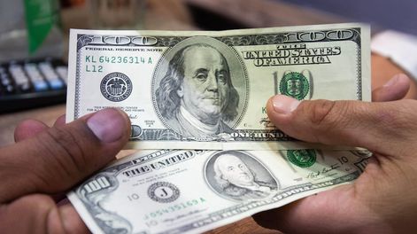 Dólar sin cepo: a cuánto cotiza este martes 15 de abril y qué banco paga más - Foto archivo / Los Andes
